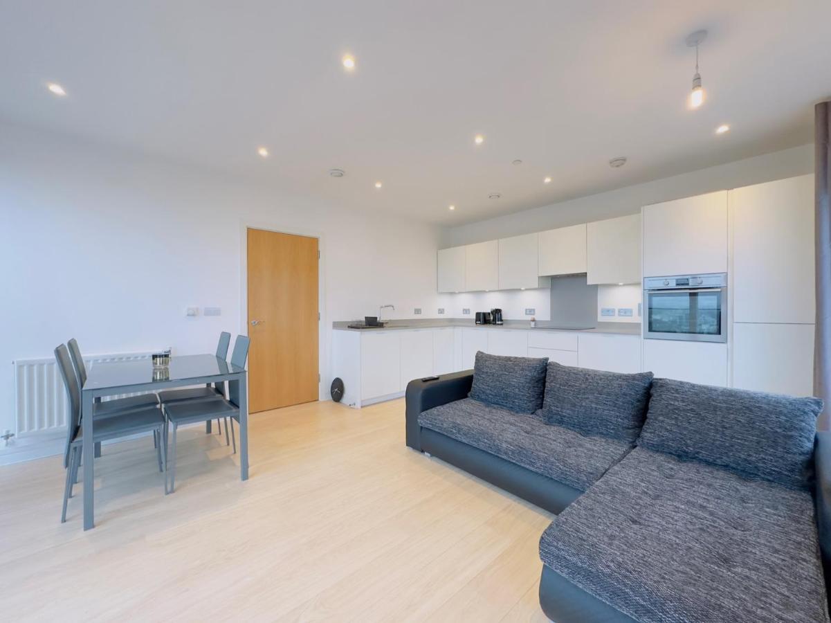 Ferienwohnung Luxurious Comfy Penthouse - Steps To East Croydon Train Station - Views Exterior foto