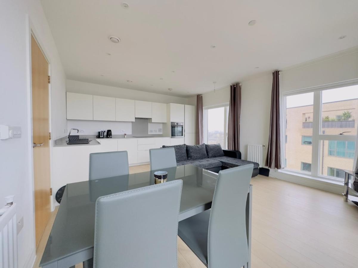 Ferienwohnung Luxurious Comfy Penthouse - Steps To East Croydon Train Station - Views Exterior foto